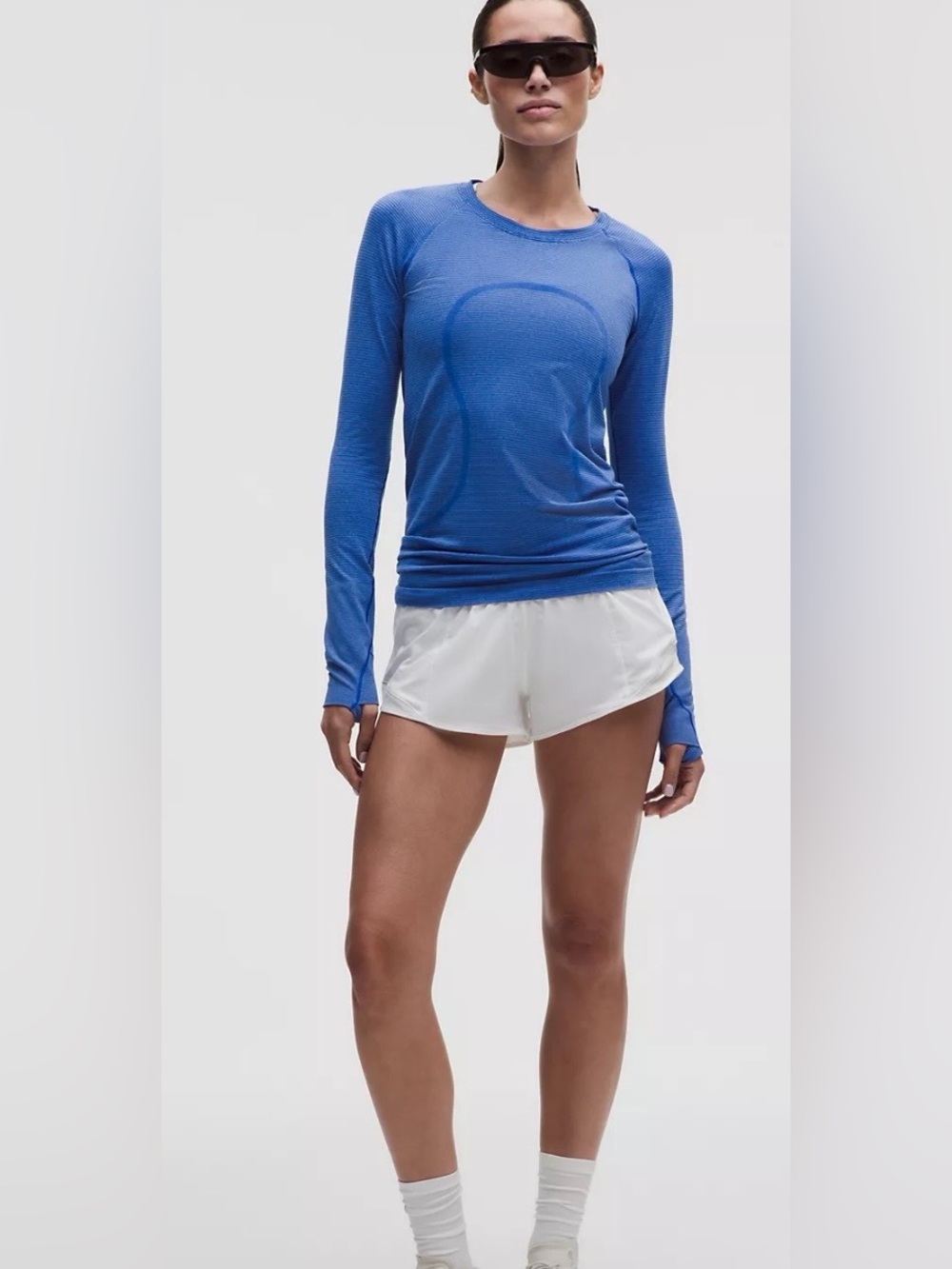 LULULEMON Swiftly Tech Long-Sleeve Shirt 2.0
Hip Length